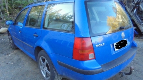 VW GOLF 1,6  VARIANT