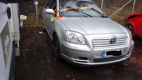 TOYOTA AVENSIS 1,8 AUTOM